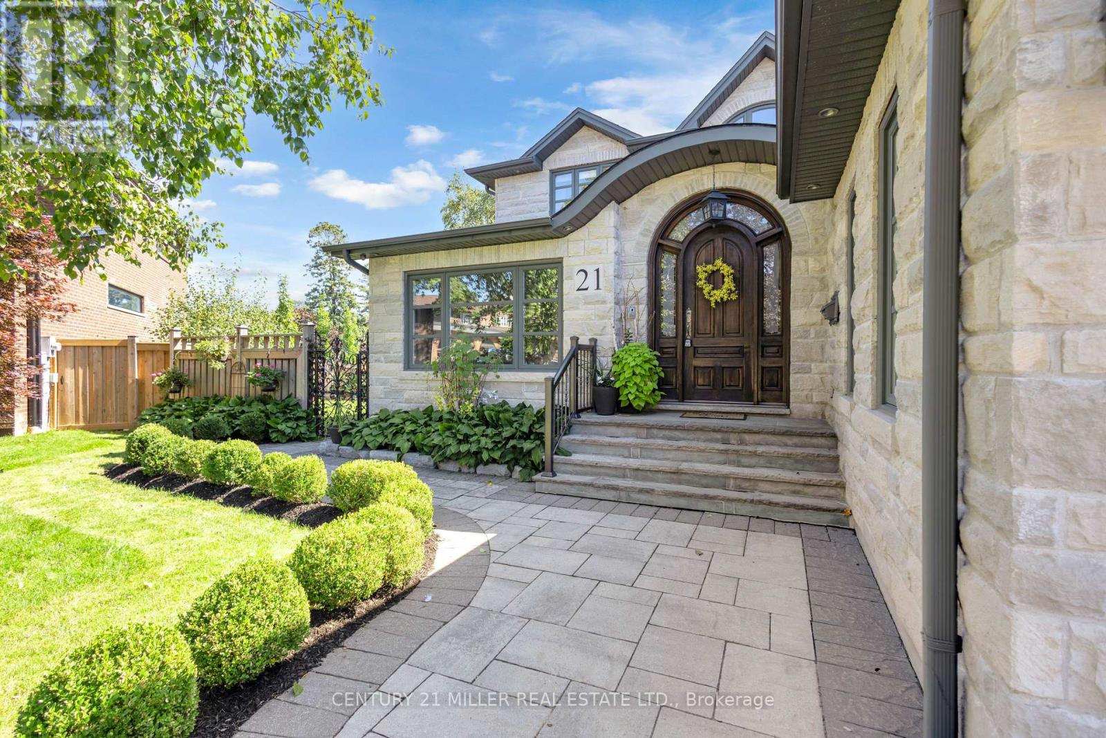 Photo of 21 NEILTREE COURT