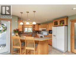5pc Bathroom - 10, 25028 Highway 595, Rural Red Deer County, AB T4E0T3 Photo 9
