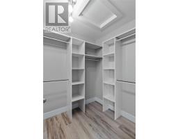 8 McGraths Road thumbnail 11