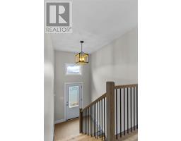 8 McGraths Road thumbnail 16