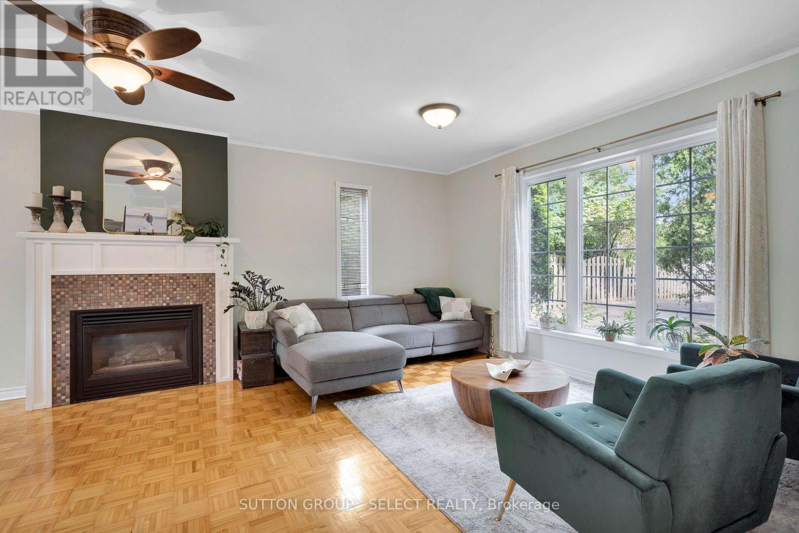 1129 SUNNINGDALE ROAD E - Image 7