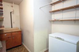 475 Kent Road, Winnipeg, MB R2L1Y2 Photo 11