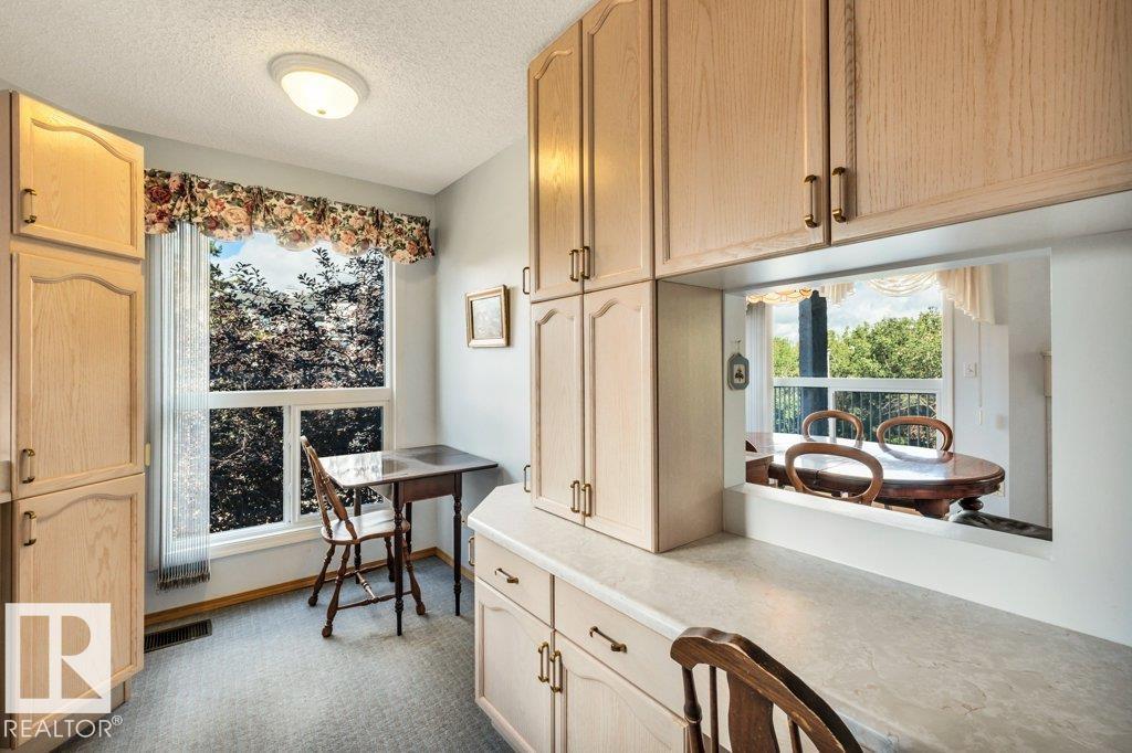 #303 65 GERVAIS RD - 13