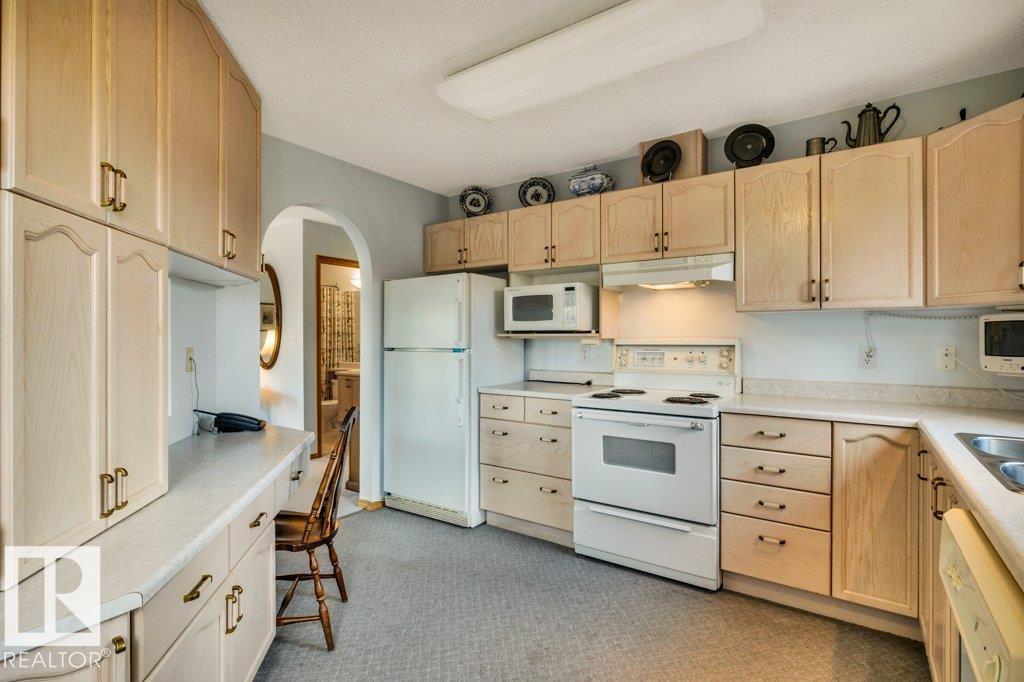 #303 65 GERVAIS RD - 14