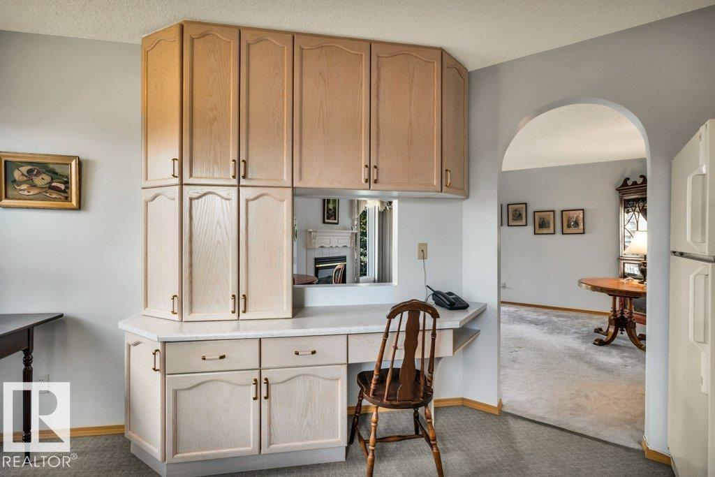 #303 65 GERVAIS RD - 15
