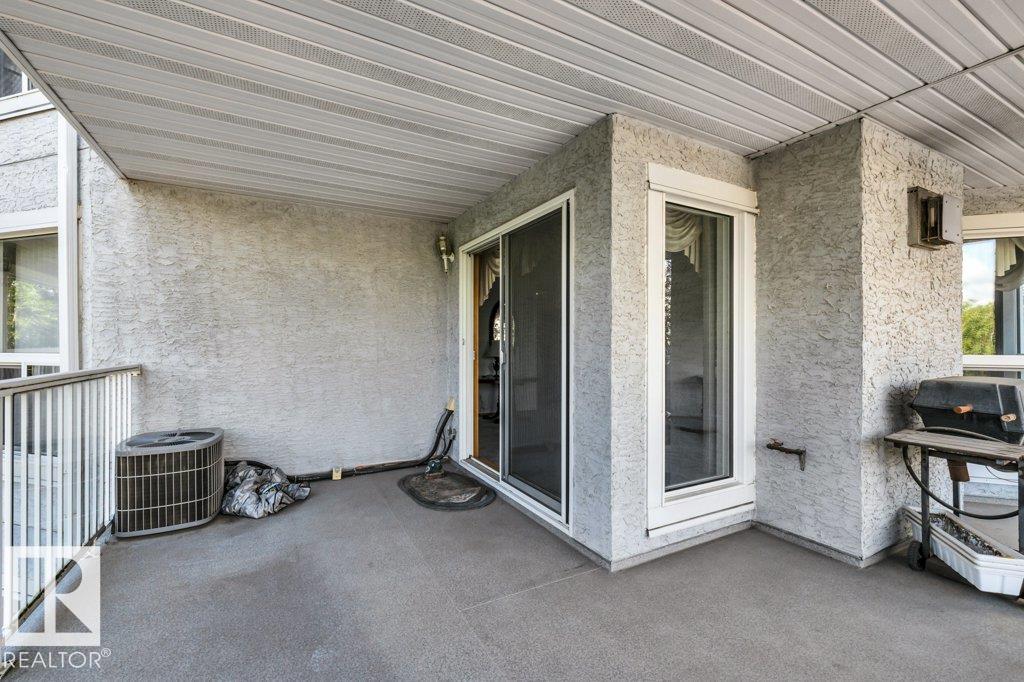 #303 65 GERVAIS RD - 18