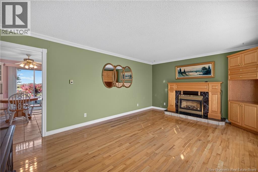 240 Smith Court - 14