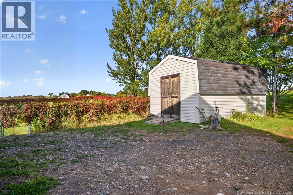 240 Smith Court - 25