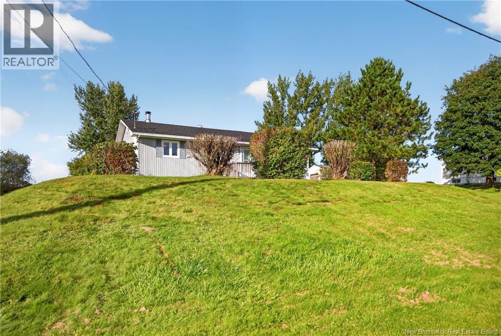 240 Smith Court - Image 3