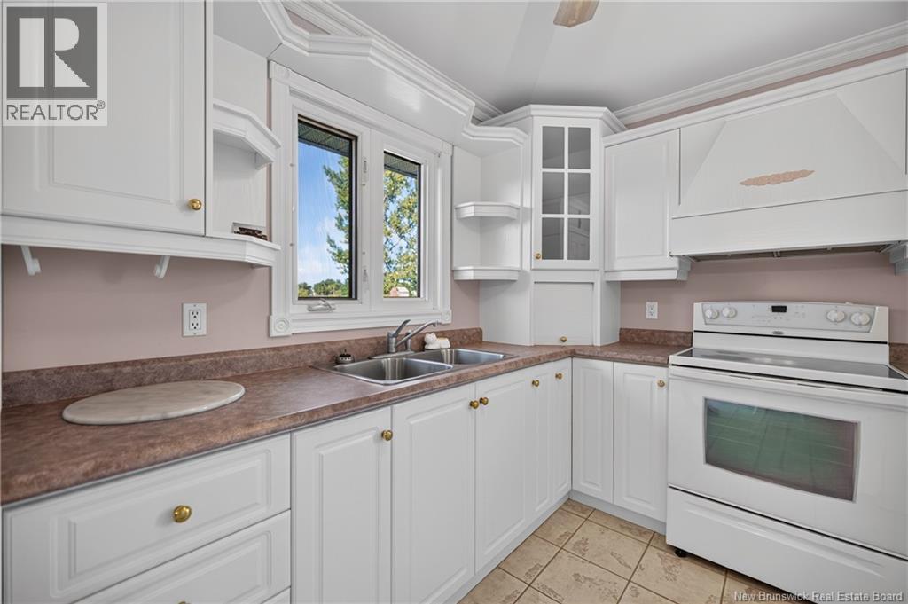 240 Smith Court - 4