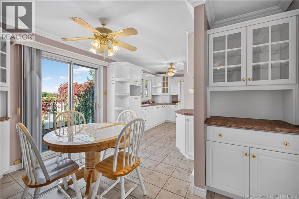 240 Smith Court - Image 6