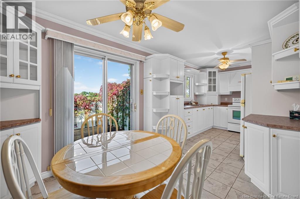 240 Smith Court - 7