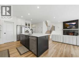 Bedroom - 93 Rochester Way Nw, Calgary, AB T3L0J6 Photo 10