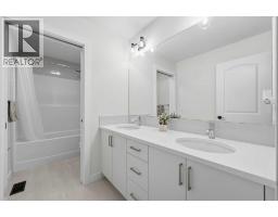 93 Rochester Way Nw, Calgary, AB T3L0J6 Photo 32