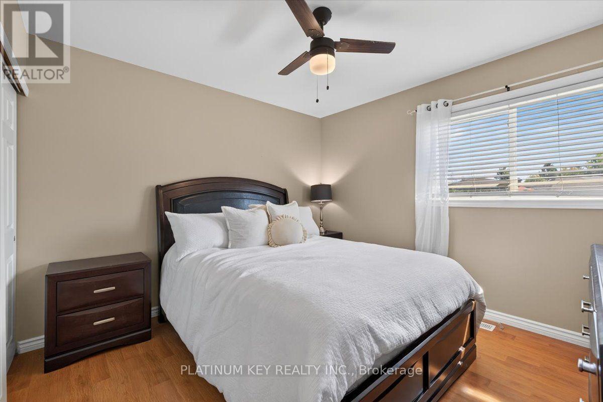 51 GARLAND CRESCENT - 10
