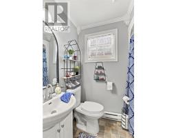 23A Chapman Crescent thumbnail 16