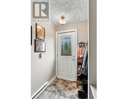 23A Chapman Crescent thumbnail 3