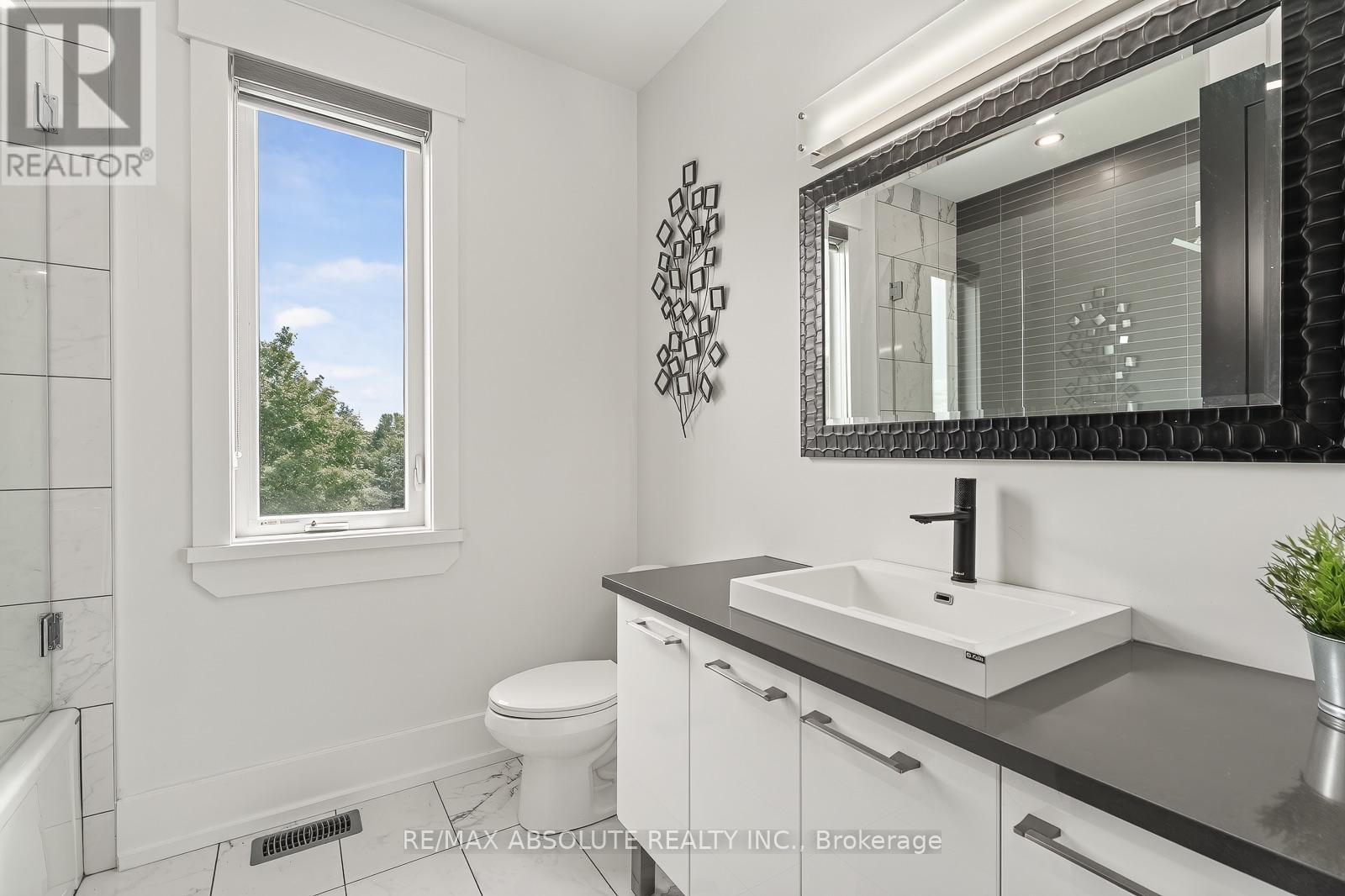 3194 STEEPLE HILL CRESCENT, Ottawa. Luxury613. By Peter Sagos - Image 33