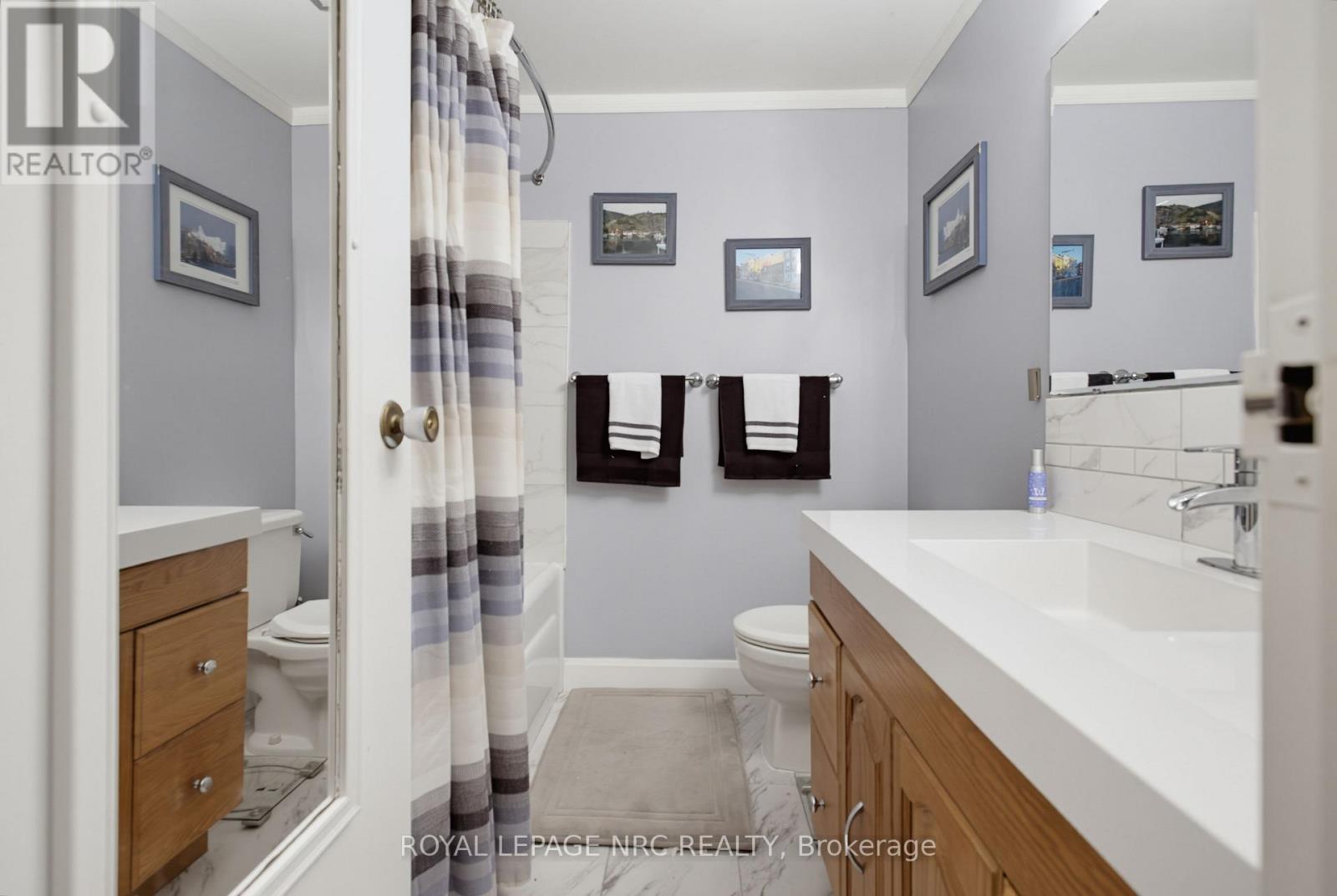 #8 50 LAKESHORE ROAD - 17