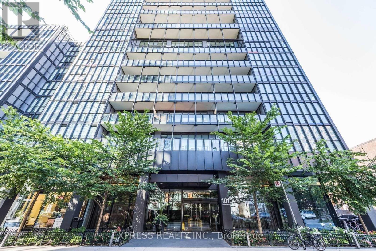 716 - 101 CHARLES STREET E