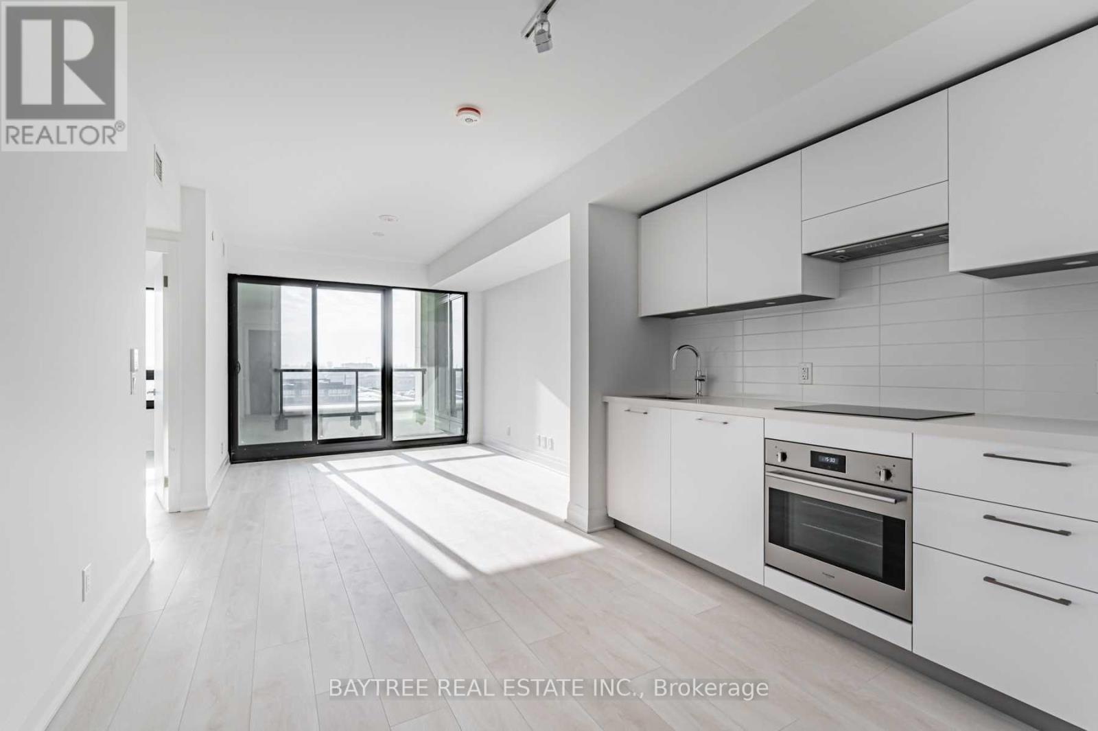 532 - 33 FREDERICK TODD WAY