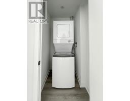 606 - 2000 Bathurst Street, Toronto, ON M5P0A7 Photo 9