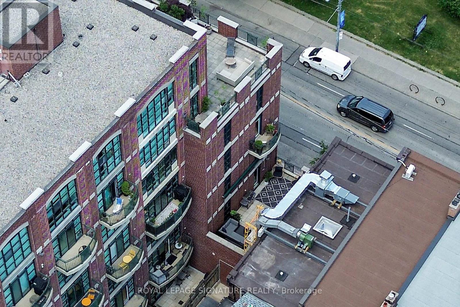 #231 901 QUEEN STREET W - 3