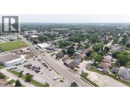 8031 Wyandotte Street East, Windsor, ON N8S1T2 Photo 31