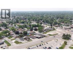 8031 Wyandotte Street East, Windsor, ON N8S1T2 Photo 32