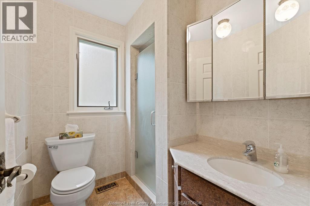 3696 Huntington AVENUE - 16