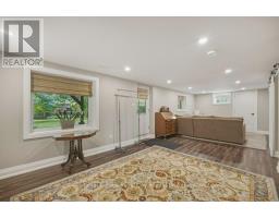 236 Stanley Street, Newmarket, ON L3Y4M9 Photo 22