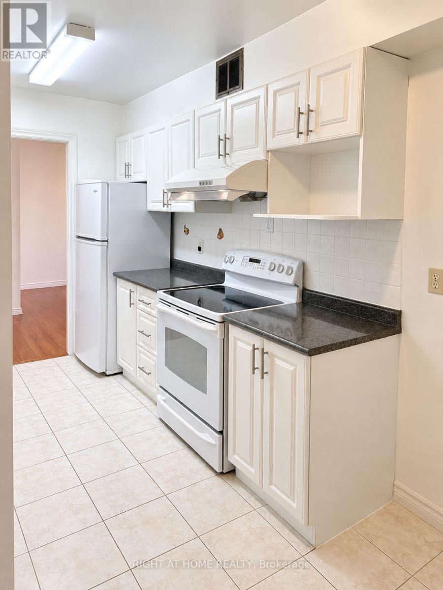 #1911 45 SILVER SPRINGS BOULEVARD - 10