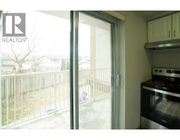 593 Strasburg Road Unit# 603, Kitchener, ON N2E4J1 Photo 9