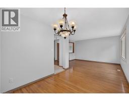 Bedroom - 41 Darlington Drive, Hamilton, ON L9C2L8 Photo 10