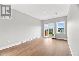 28 Tulip Ridge Boulevard thumbnail 10
