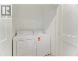 28 Tulip Ridge Boulevard thumbnail 14