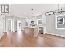 28 Tulip Ridge Boulevard thumbnail 8