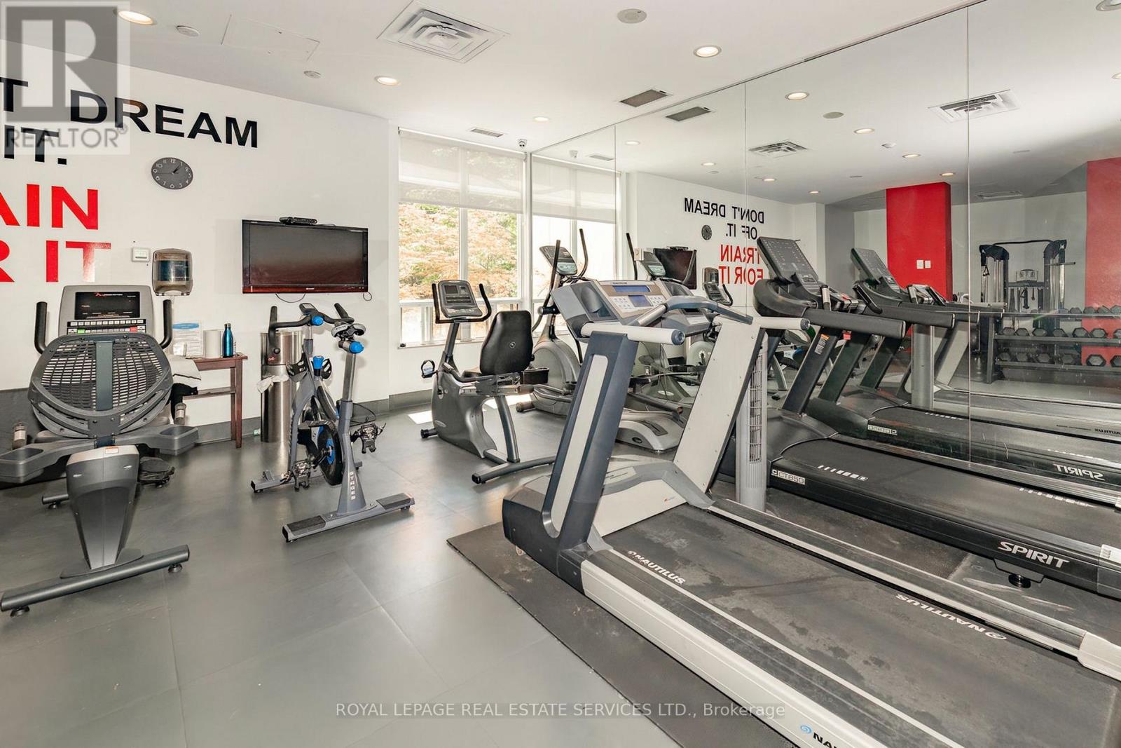 #212 195 MERTON STREET - 22
