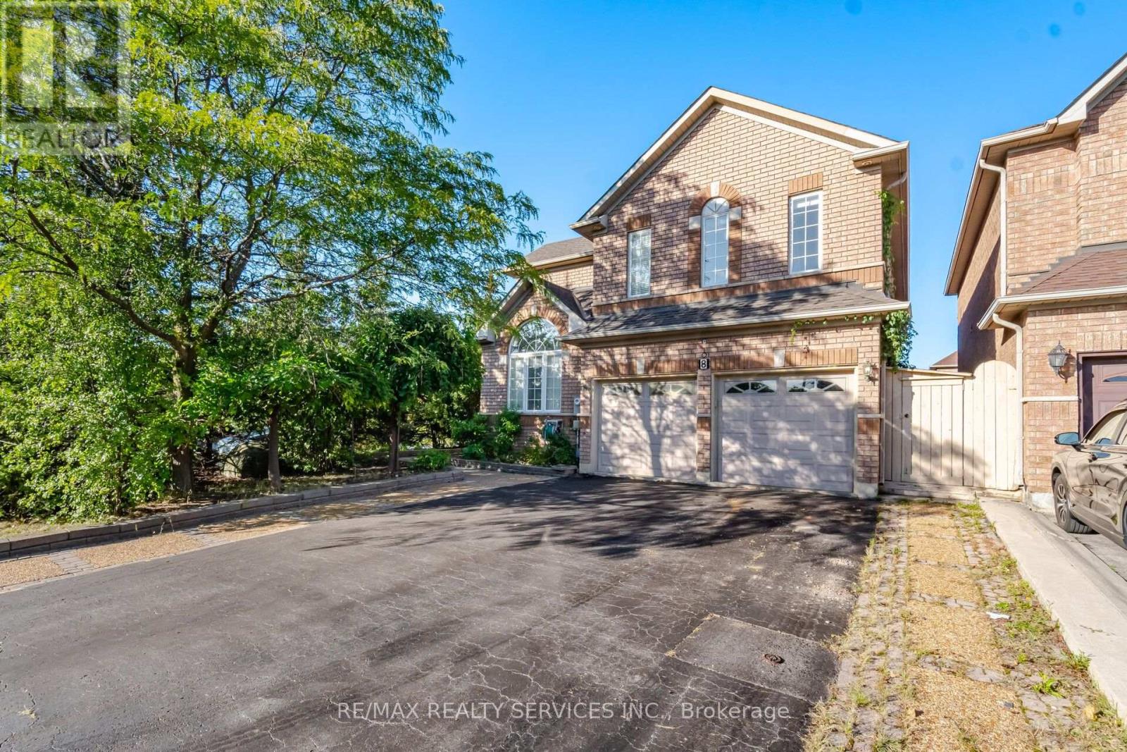 8 RIVERBANK ROAD - 1
