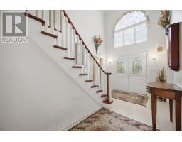 Family room - 8 Riverbank Road, Brampton, ON L6R2H6 Photo 7