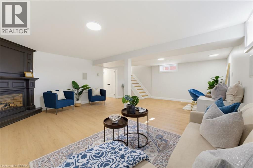 115 EVELYN Street - Image 13