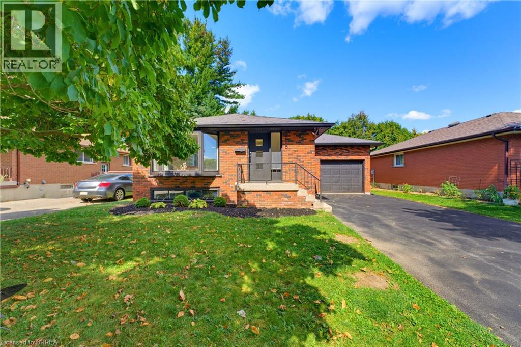 115 EVELYN Street - 2