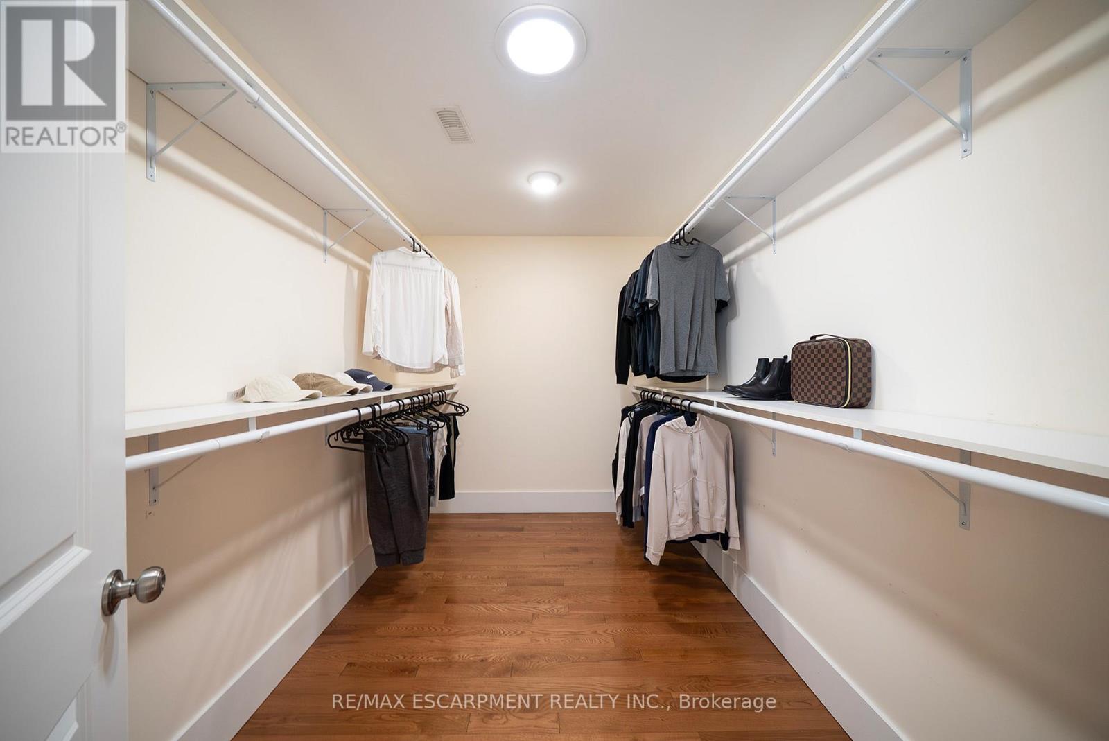 48 LINCOLN AVENUE - 28