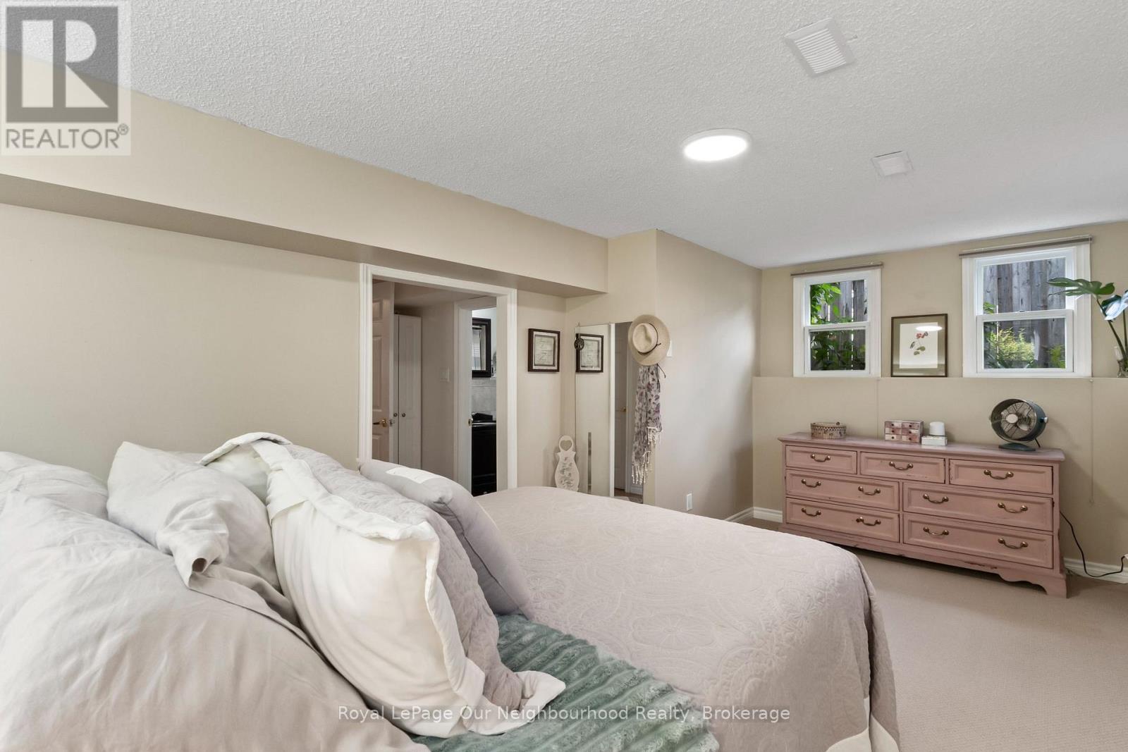 990 Renaissance Drive, Oshawa, ON photo 38