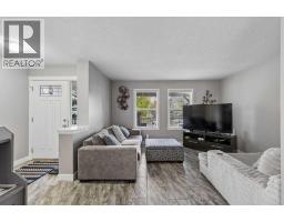 33 Legacy Gate SE - photo 8