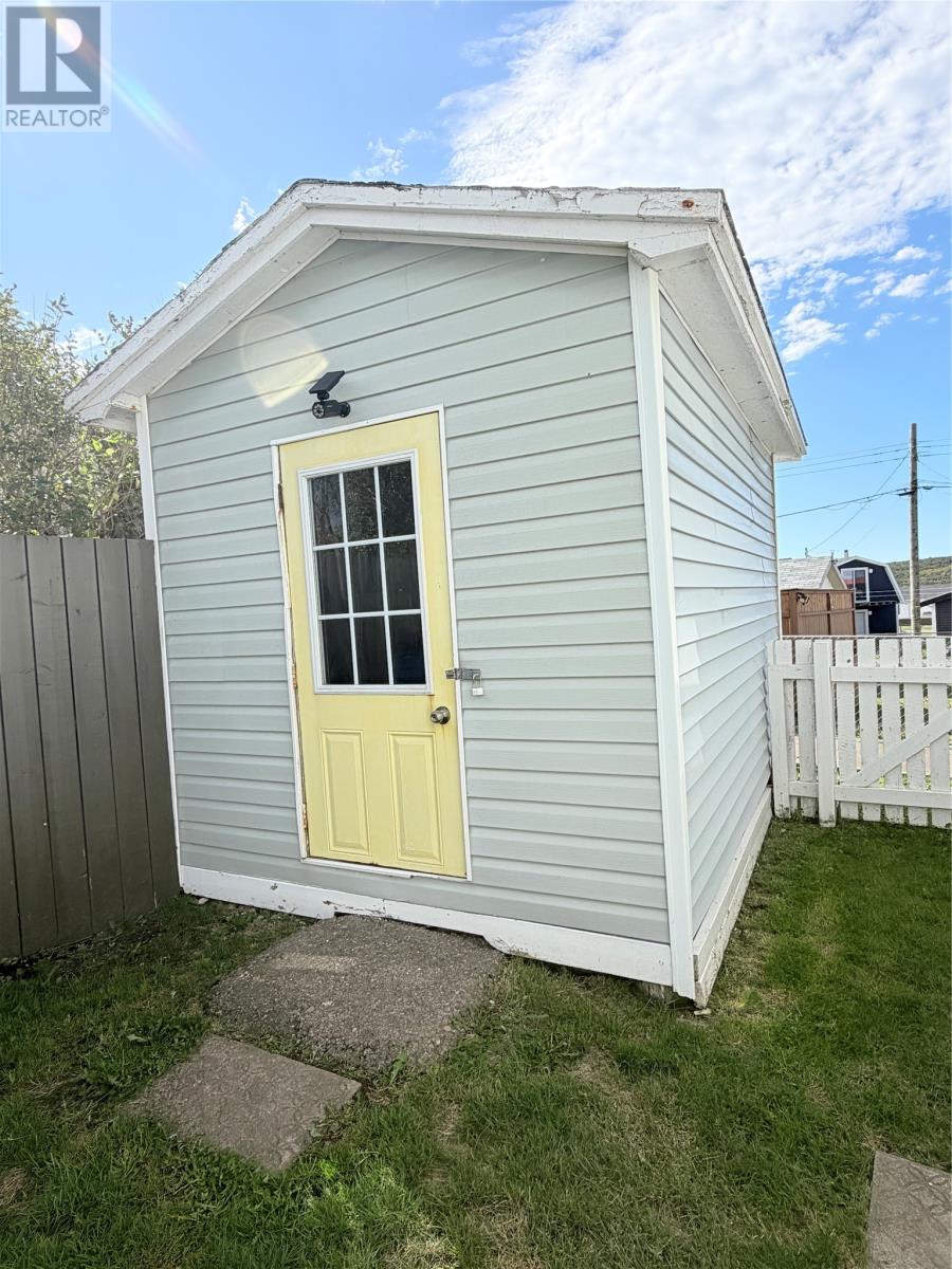 69 Elizabeth Avenue - Image 3