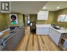 709 Windflower Crescent, Kitchener, ON N2E4B3 Photo 10