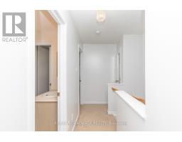 112 Wharhol Private, Ottawa, ON K2H1G6 Photo 20