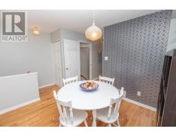 112 Wharhol Private, Ottawa, ON K2H1G6 Photo 9