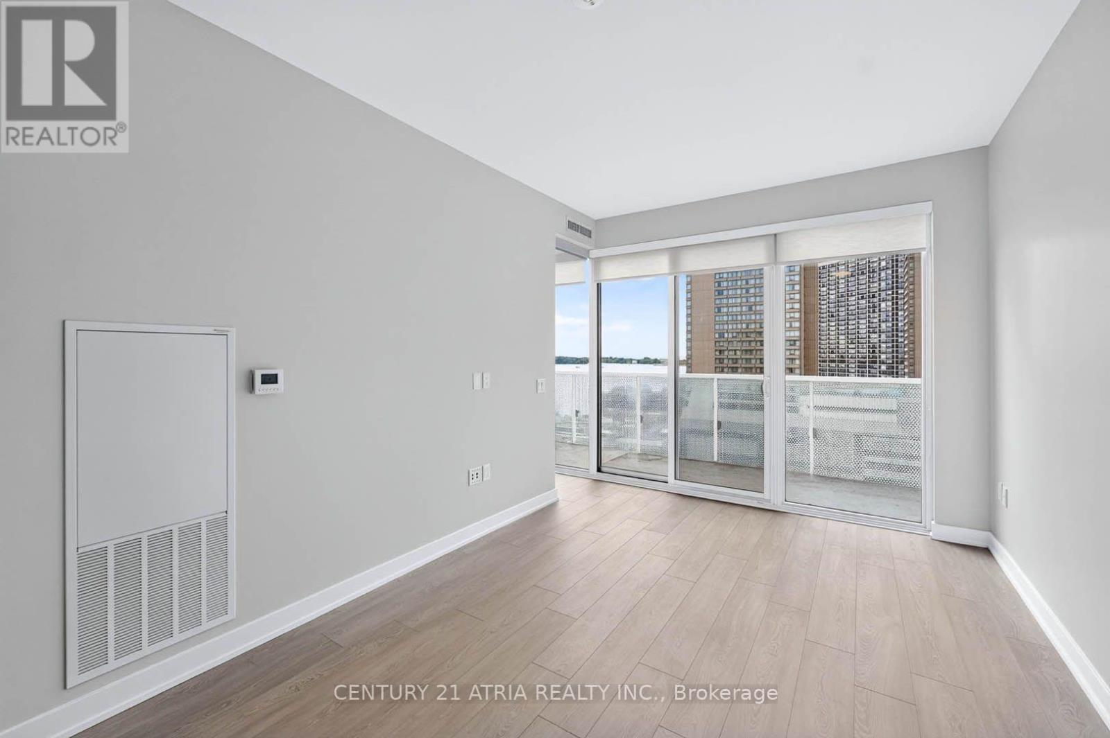 #1108 15 QUEENS QUAY E - 10